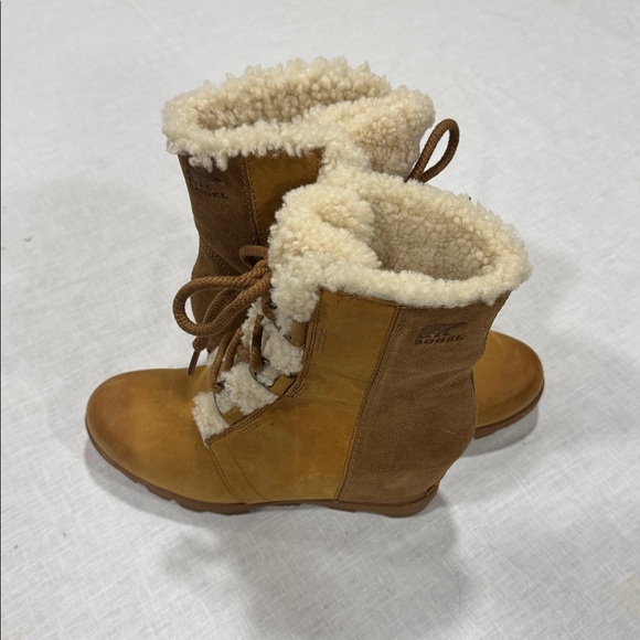 Sorel Joan of Artic wedge Cozy Shearling camel Winter Boots - Picture 8 of 10